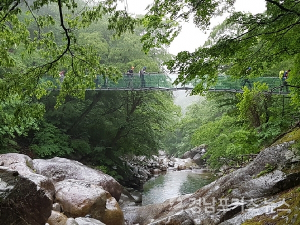 지리산 칠선계곡내 비선담